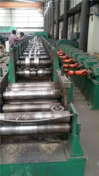 冷弯型钢设备